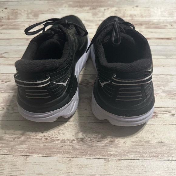 HOKA BONDI 7 - Womens Athletic Shoes - SIZE 10B - Picture 4 of 8